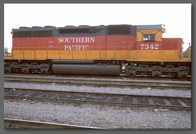 Daylight painted Southern Pacific SD40
