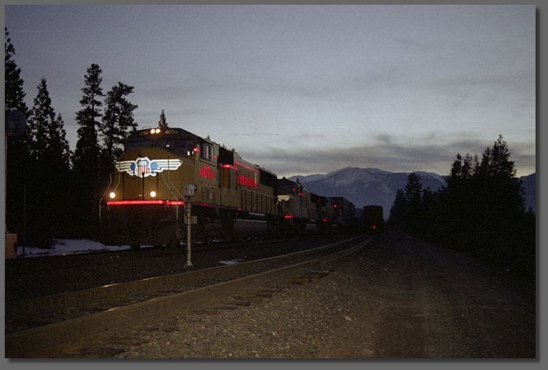 Northbound train at north switch, Black Butte