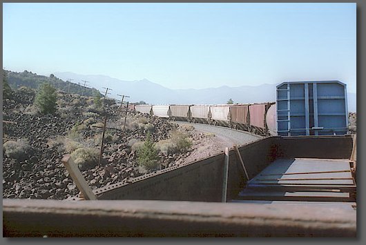 Same gondola - nearing Hotlum